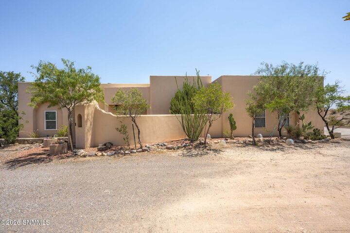 Property Photo:  5944 Dusty Prints Road  NM 88007 