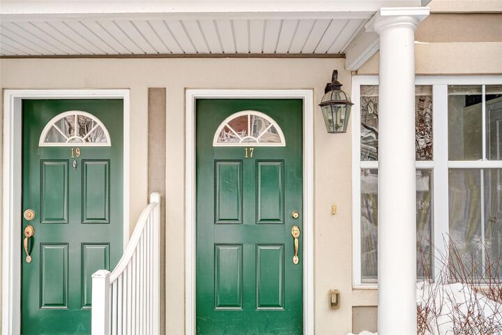 Property Photo: 17 Harbor Pointe Drive NY 10927