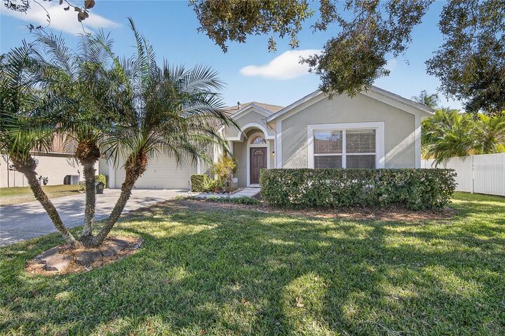 Property Photo:  1150 Big Creek Drive  FL 33544 