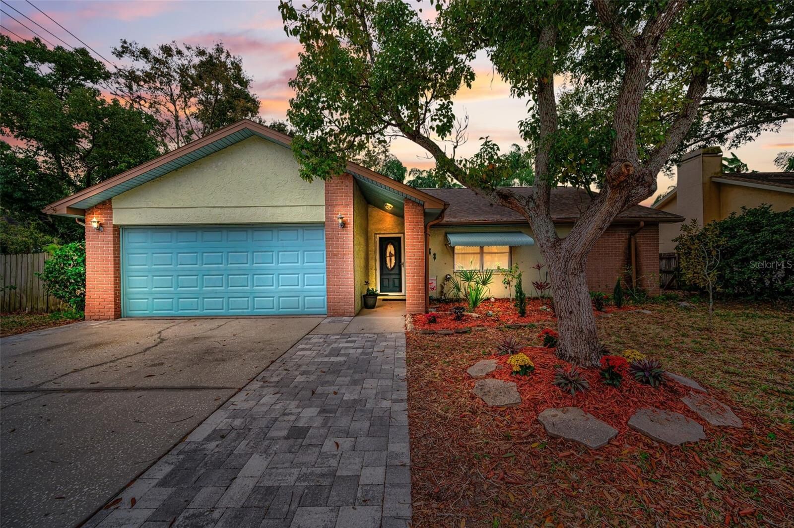 Property Photo:  2280 Colonial Boulevard W  FL 34683 