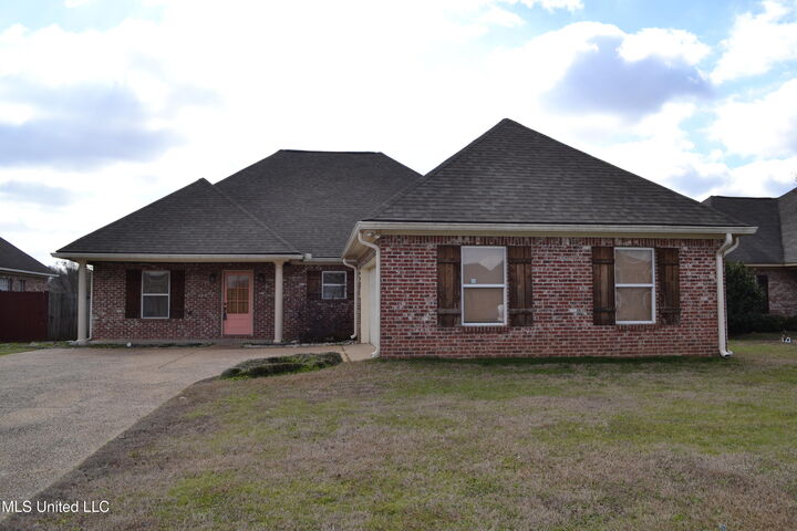 Property Photo:  328 Red Cedar Drive  MS 39047 