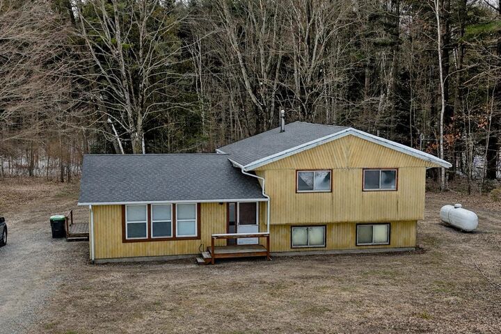 Property Photo:  77 W Mason Road  MI 48766 