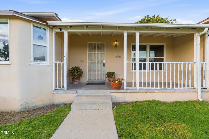 Property Photo:  255 Douglas Avenue  CA 93030 