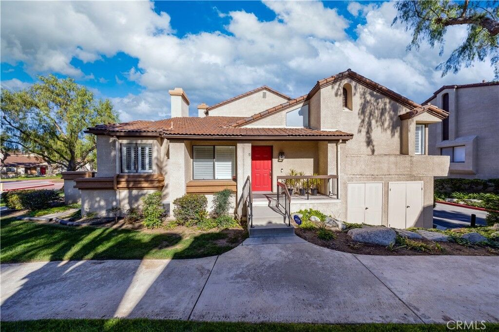 Property Photo:  5 Mountain Shadows Pl  CA 91766 