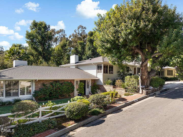 Property Photo: 1650 Knollwood Drive CA 91103