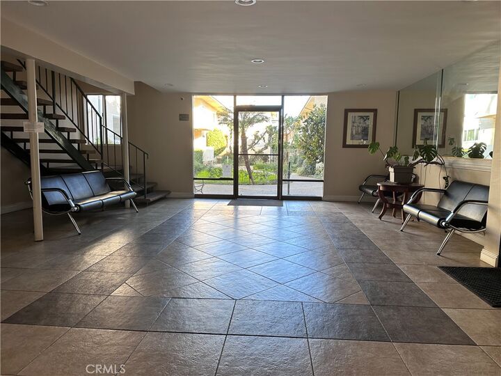 Property Photo:  5328 Newcastle Avenue 65  CA 91316 