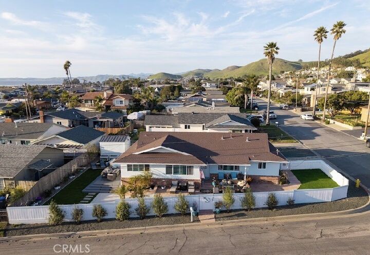 Property Photo:  485 Bonita  CA 93442 