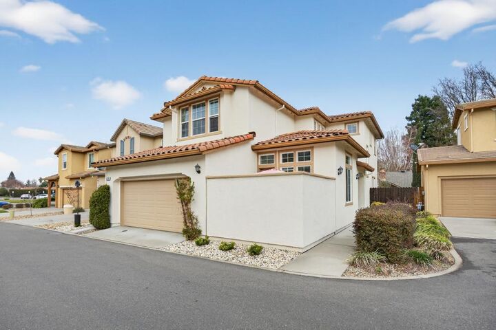 Property Photo: 6679 Surfside Way CA 95831