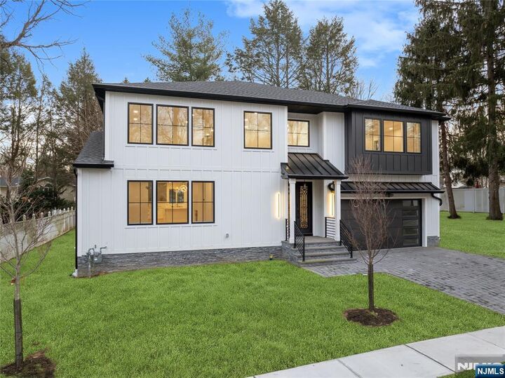 Property Photo:  42 Harvey Street  NJ 07624 