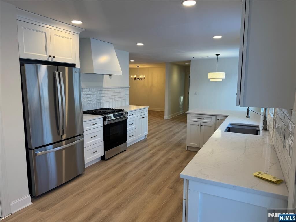 Property Photo:  19 Lavina Terrace  NJ 07470 