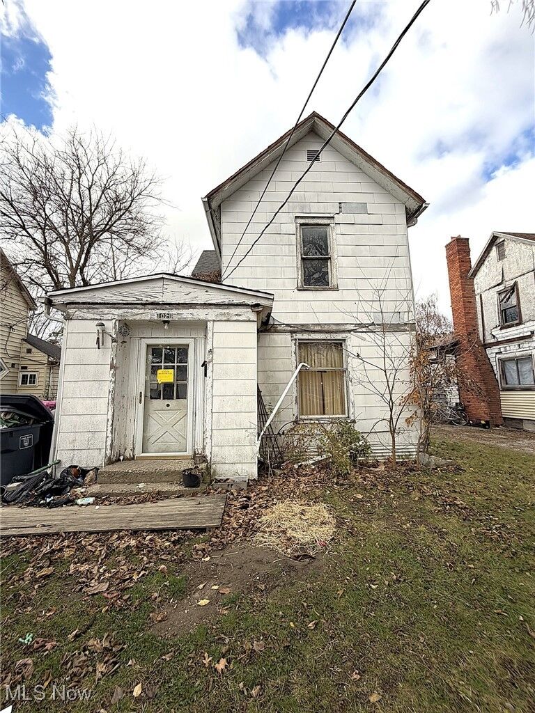 Property Photo:  1021 N McDonel Street  OH 45801 