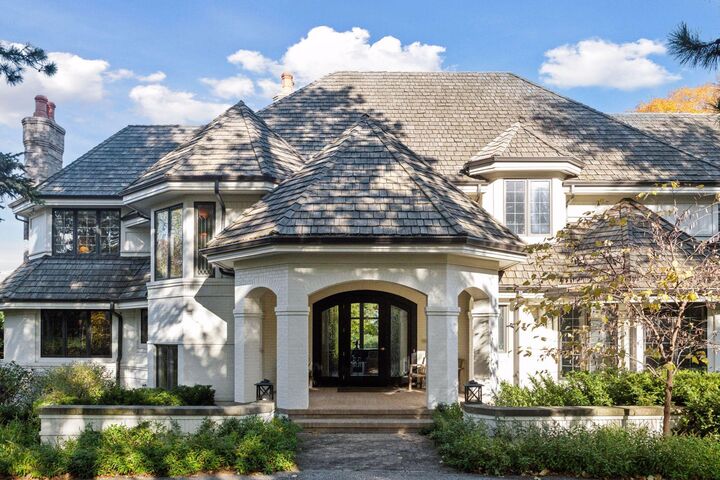 Property Photo: 2505 Cedar Point Drive MN 55391