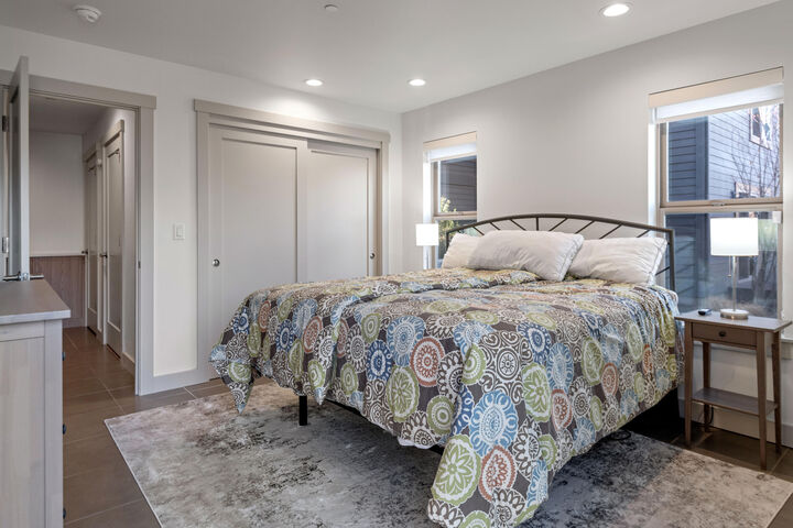 Property Photo:  680 SW Otter Way  OR 97702 