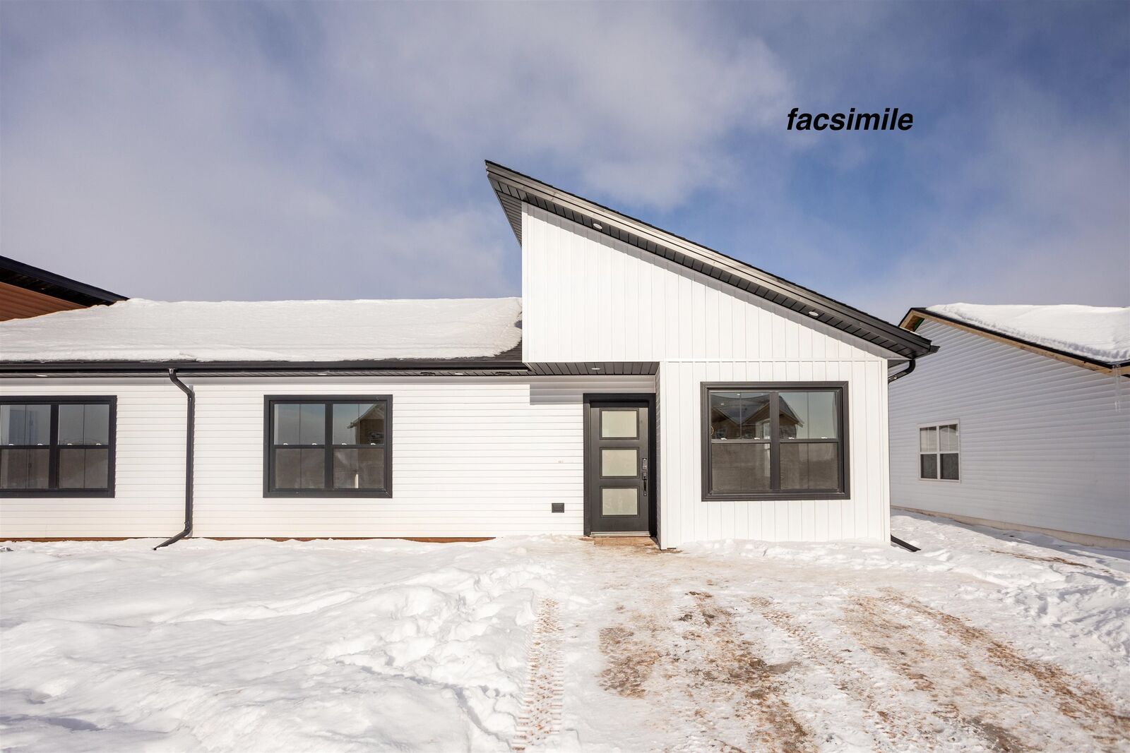 Property Photo:  75 Violet Circle  PE C0A 0K6 