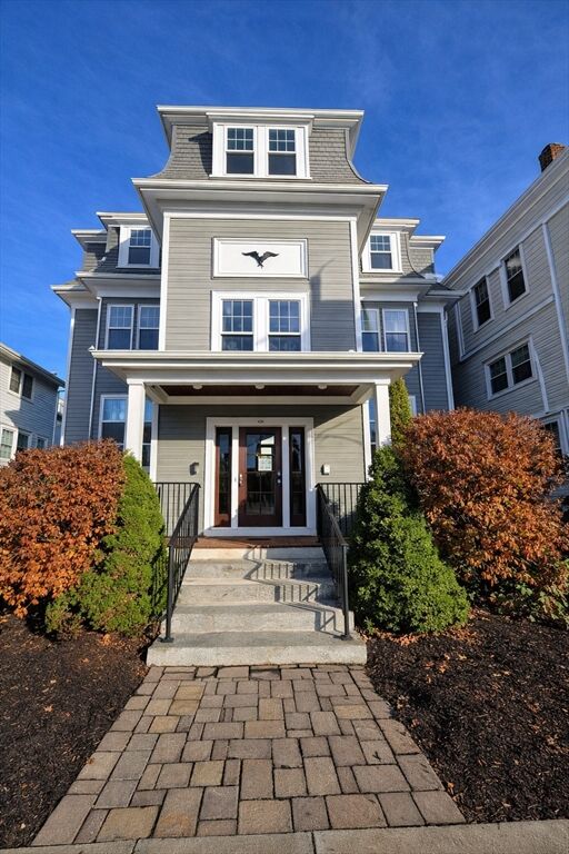 Property Photo:  214-216 E Eagles St 6  MA 02128 