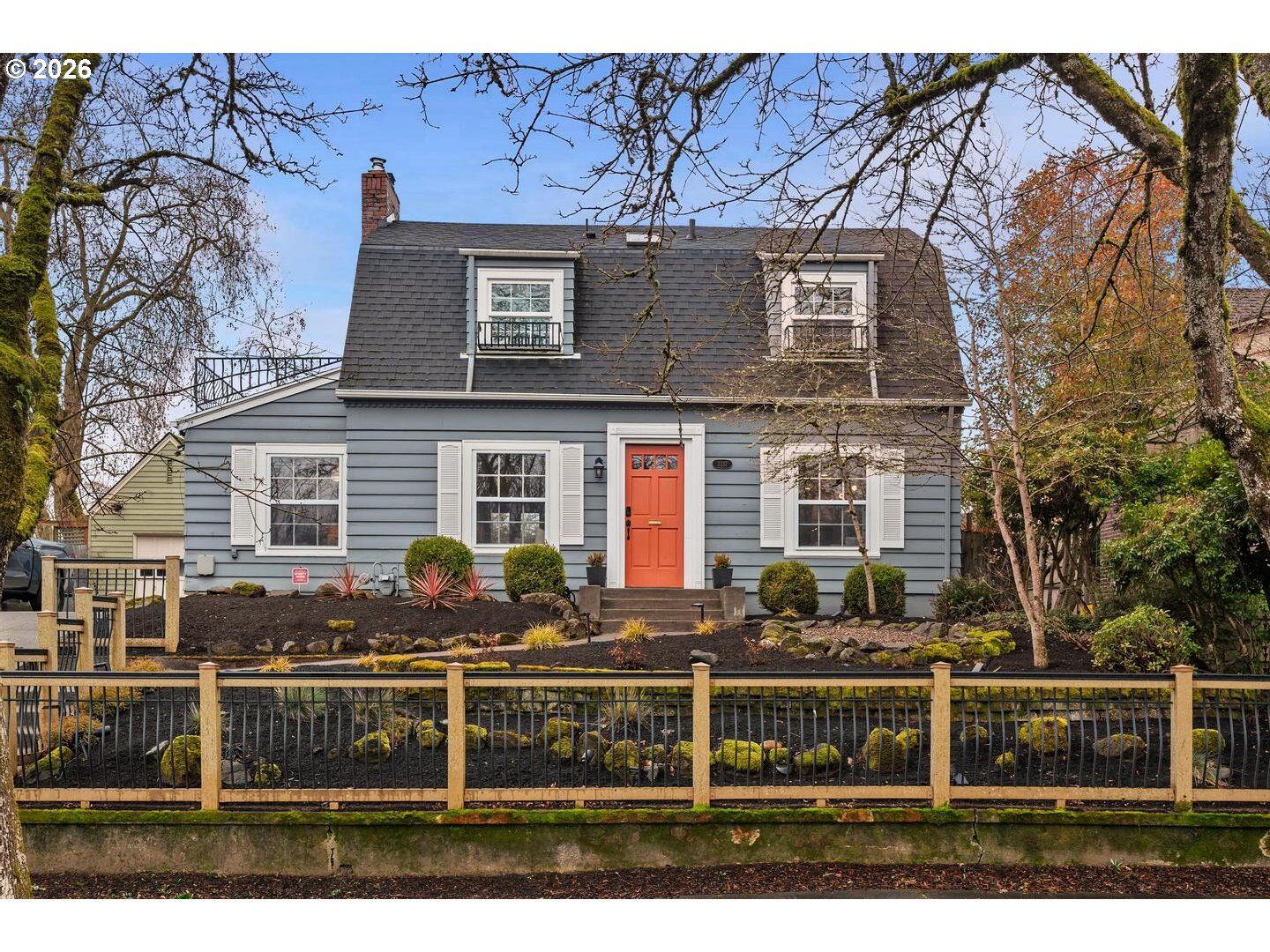 Property Photo: 3337 NE 23rd Ave OR 97212