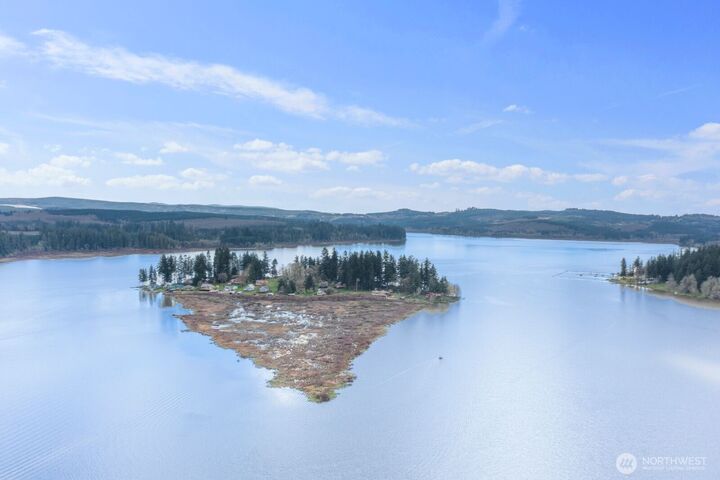 Property Photo: 211 Basswood Drive WA 98645