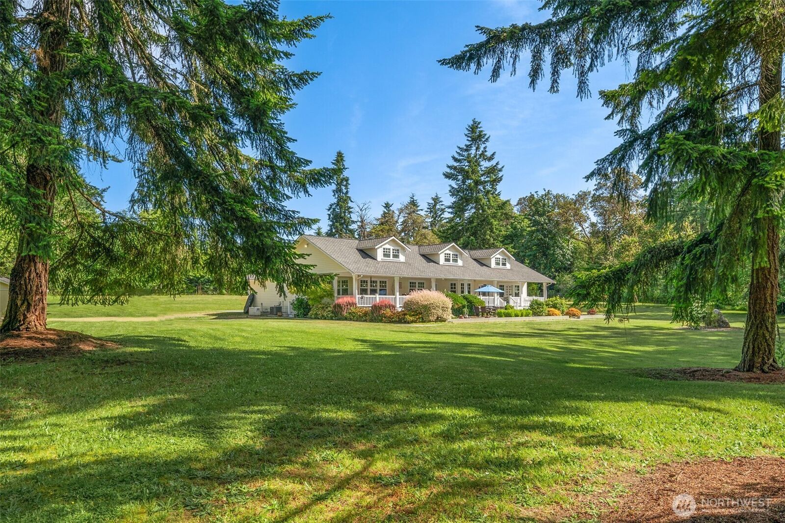 Property Photo: 19840 Vashon Highway SW WA 98070