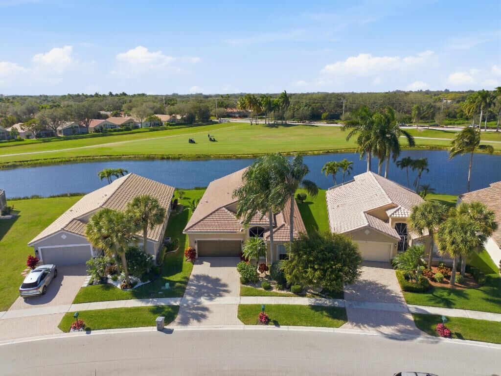 Property Photo:  7281 Haviland Circle  FL 33437 