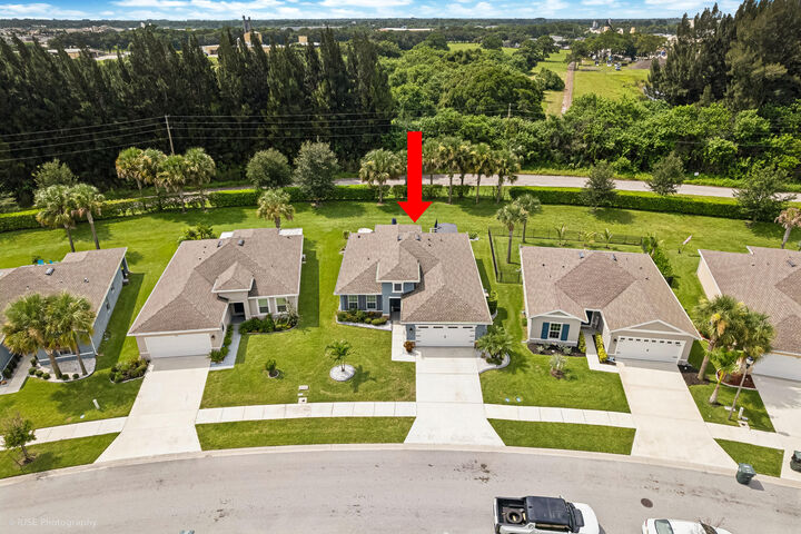 Property Photo: 3838 Lancove Way FL 34981