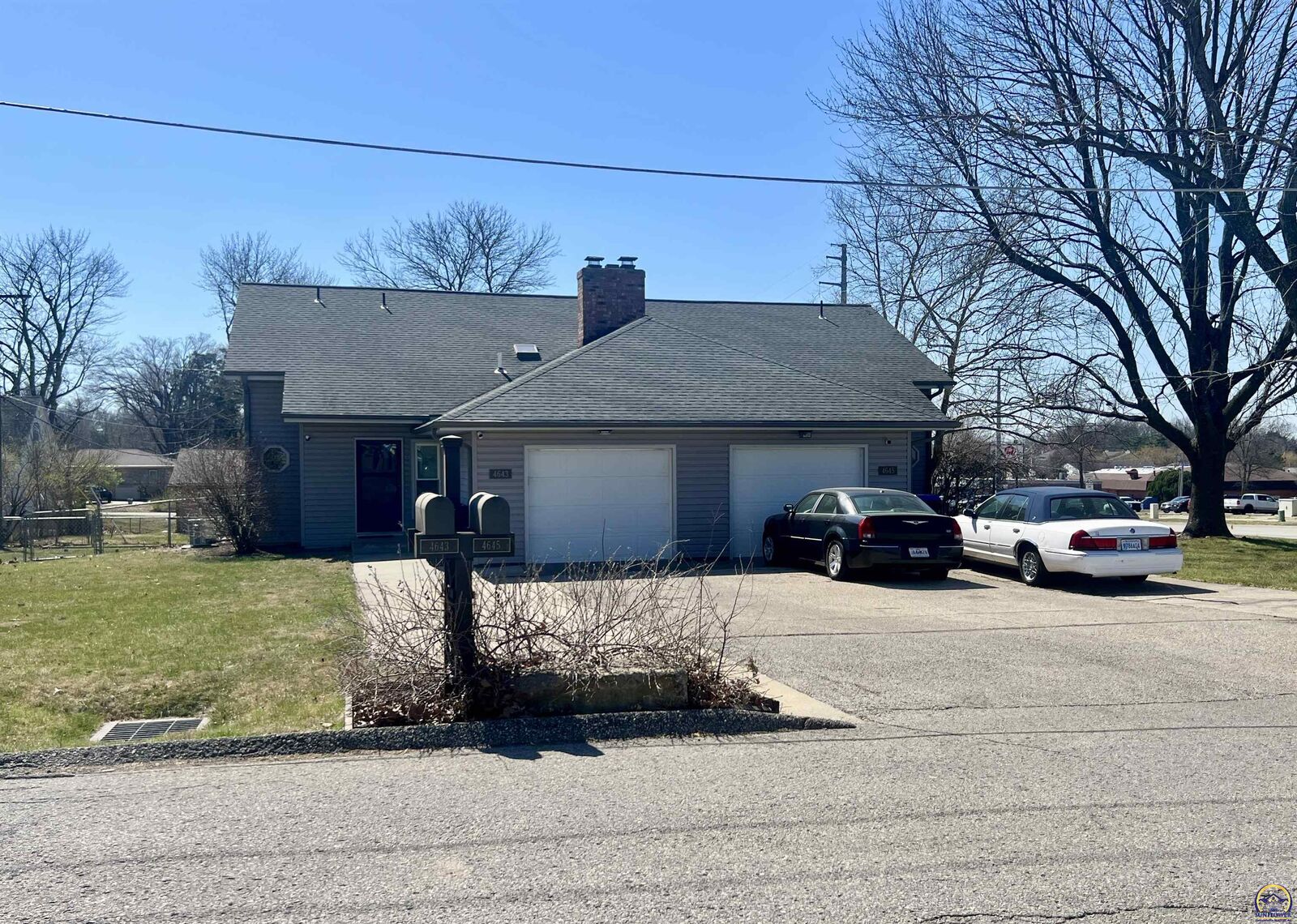 Property Photo:  4643-4645 SW 8th Ave  KS 66606 