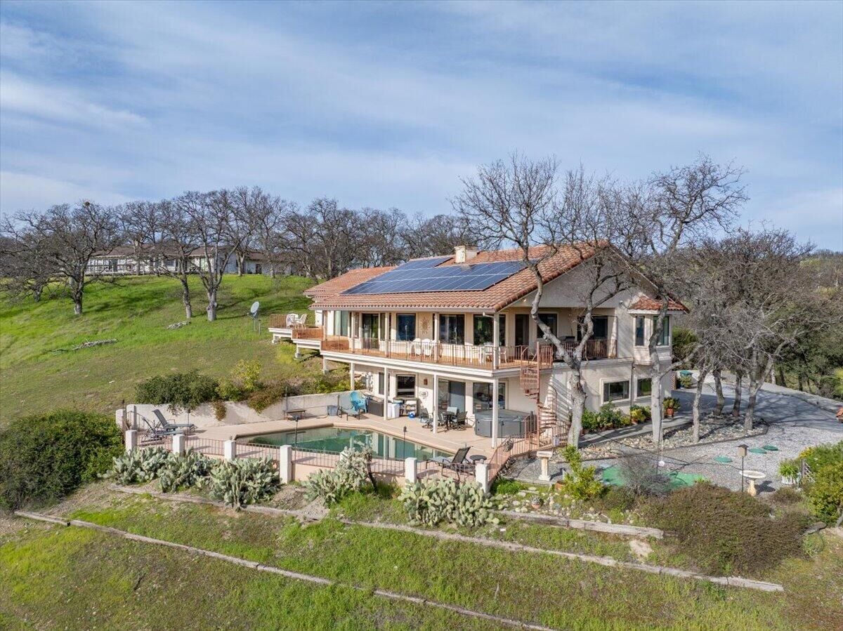 Property Photo:  22560 Adobe Road  CA 96080 