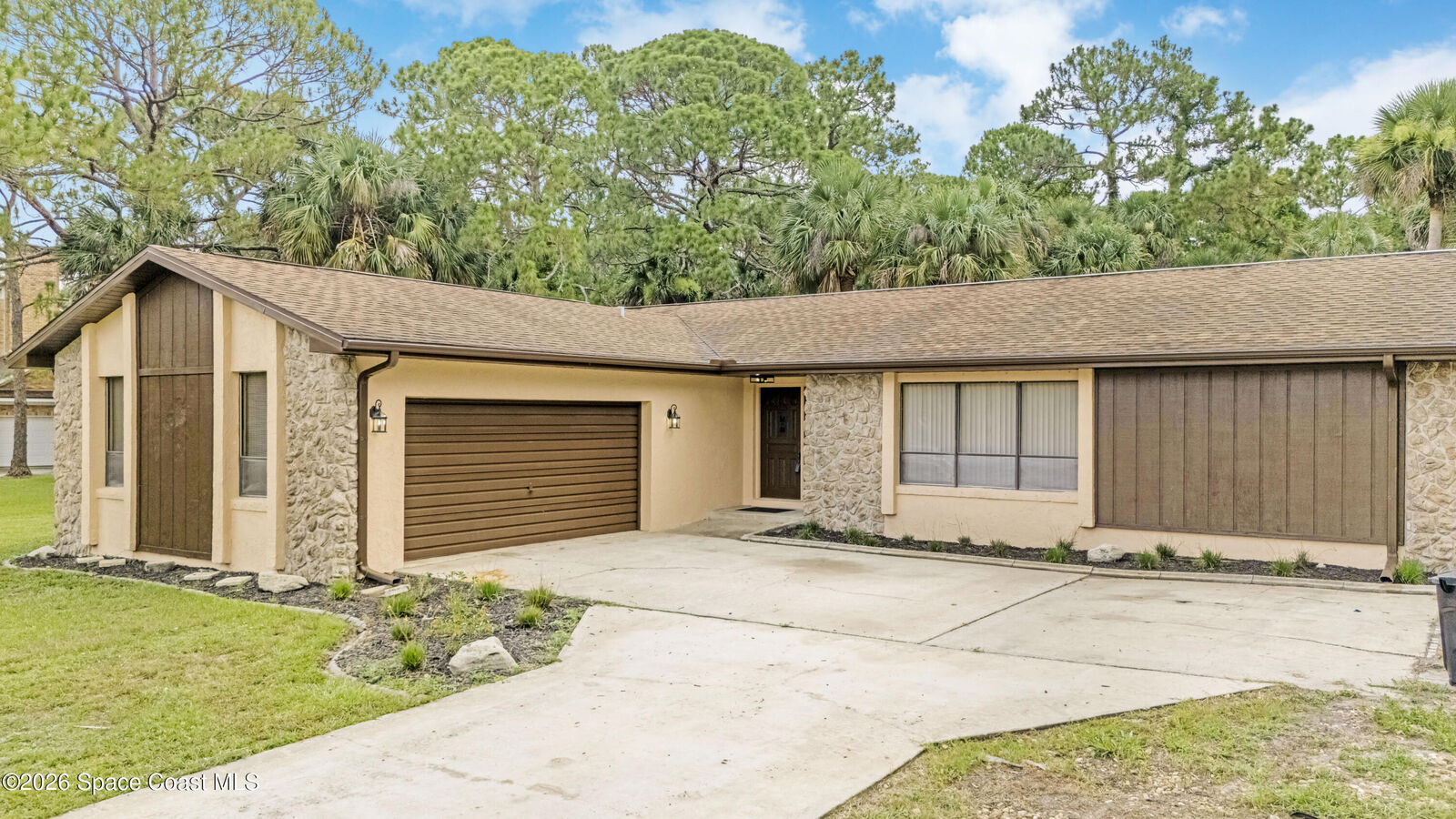 Property Photo:  2880 Long Lake Drive  FL 32780 