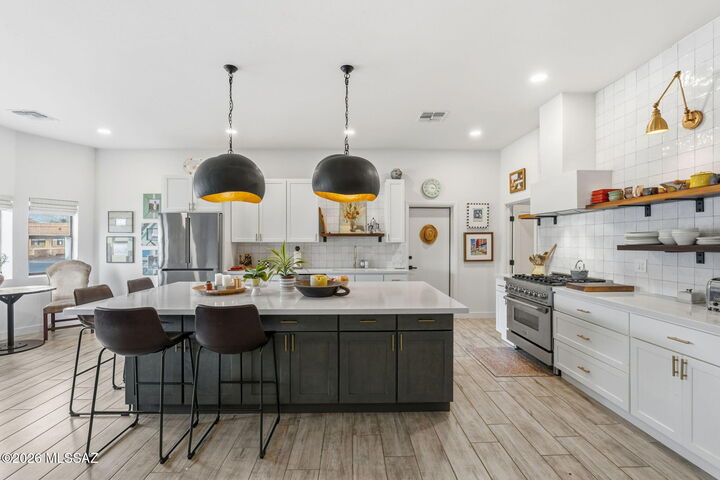 Property Photo: 3720 N Tucson Boulevard AZ 85716