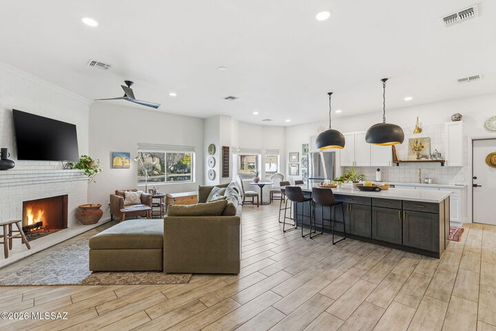 Property Photo: 3720 N Tucson Boulevard AZ 85716