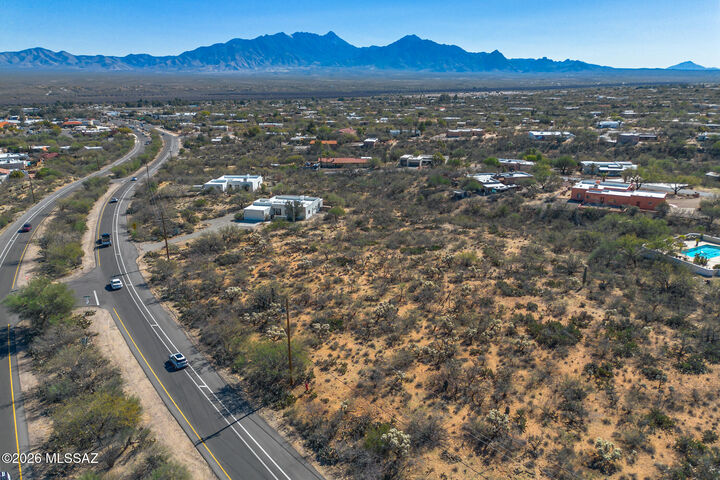Property Photo: 711 W Continental Road 98 AZ 85622