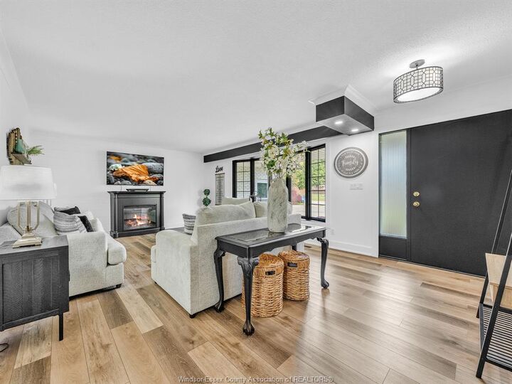 Photo de la propriété: 1367 Oxford Avenue ON N9Y 2S8