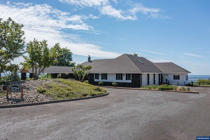 Property Photo:  3794 East Nanitch Cir SE  OR 97306 