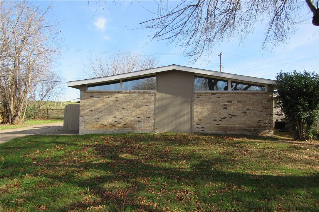 Property Photo:  2710 Saint Edwards Circle A  TX 78704 