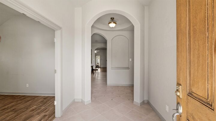 Property Photo:  102 N Pasture Cove  TX 78634 