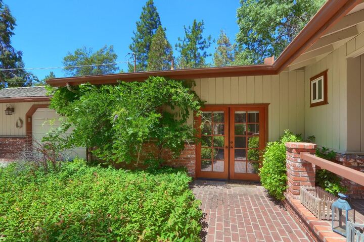 Property Photo:  5621 Ponderosa Court  CA 95338 