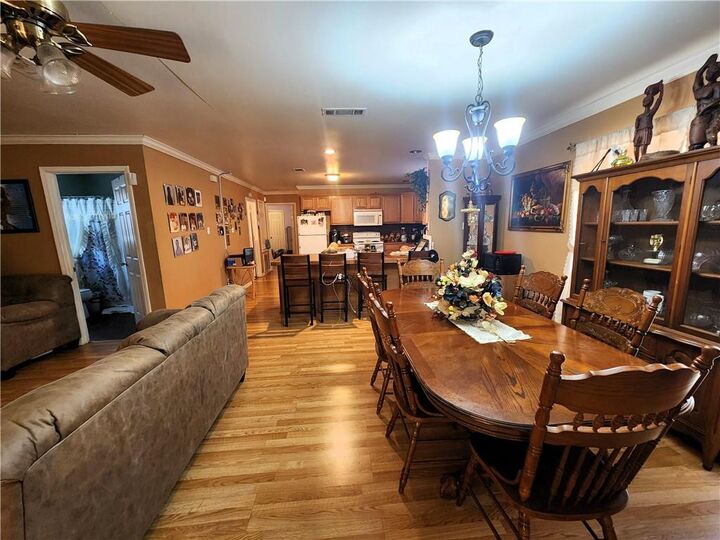 Property Photo:  824 Salim Street  LA 71457 