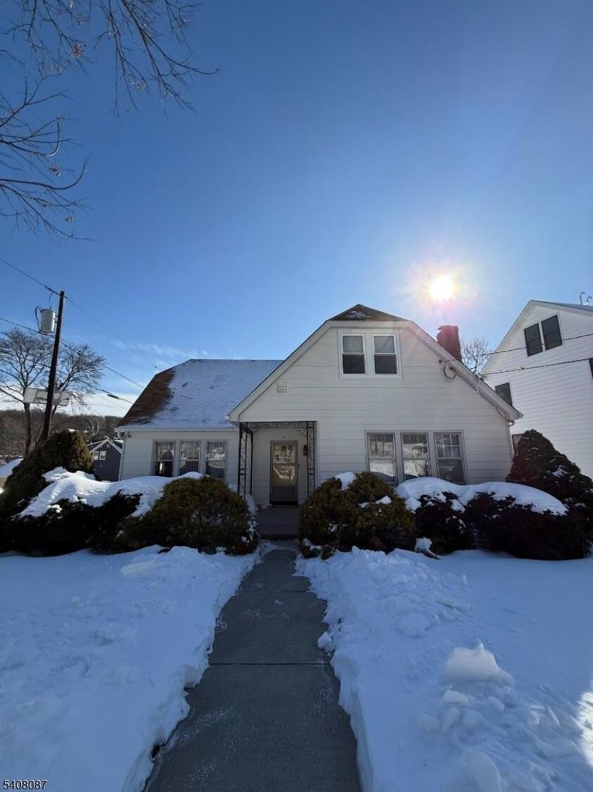 Property Photo:  74 Elm Rd  NJ 07006 
