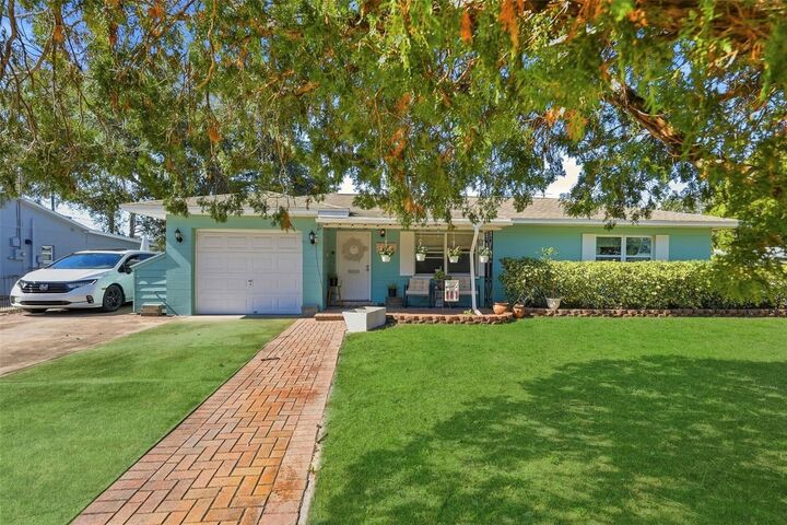 Property Photo:  3992 62nd Street N  FL 33709 