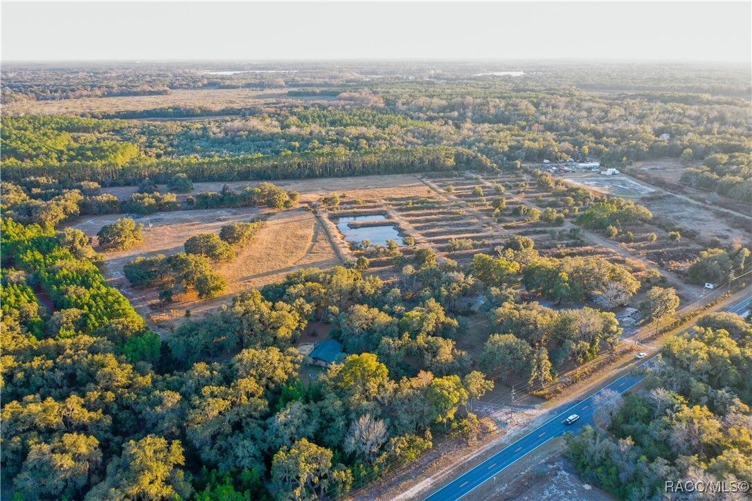 Property Photo: 6966 E Turner Camp Road FL 34453