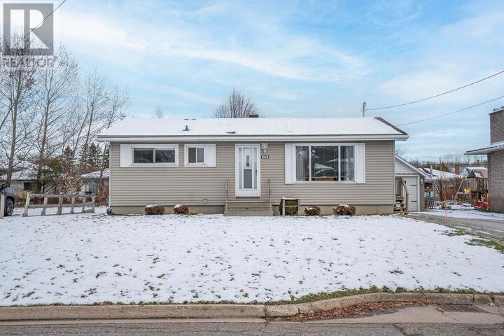 Property Photo:  268 Rowell Ave  ON P6C 5K8 