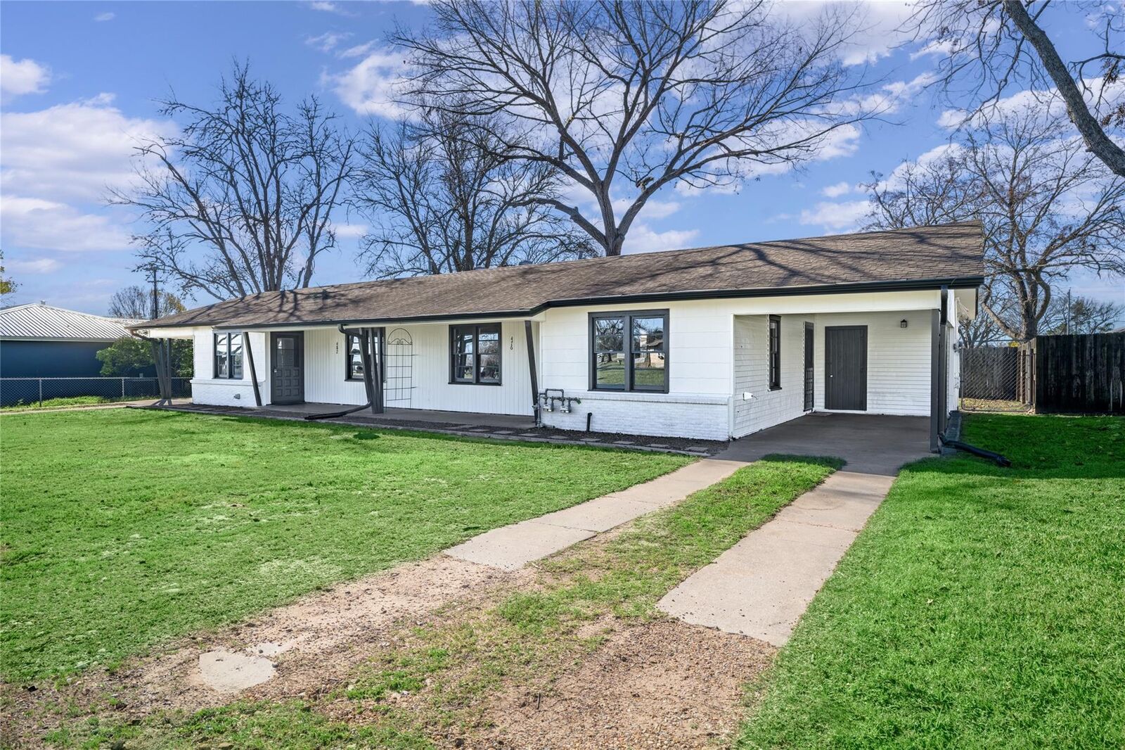 Property Photo:  476 Ellinger Road  TX 78945 