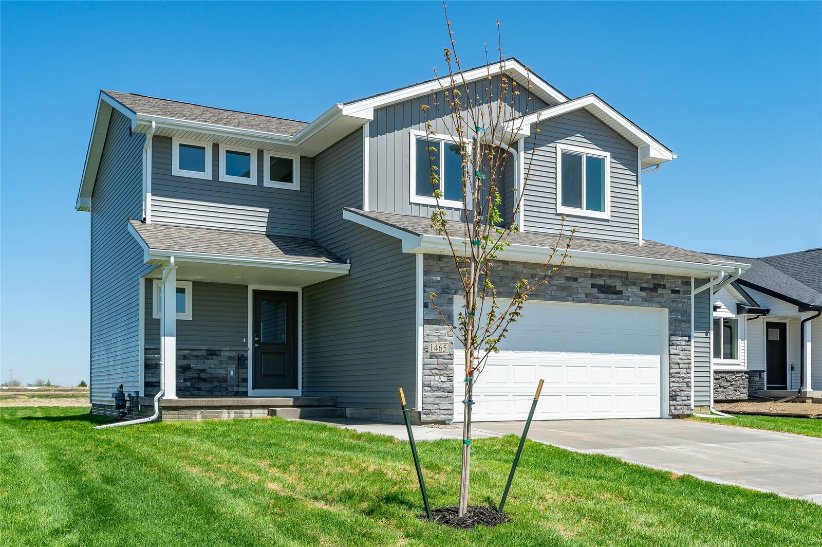 Property Photo: 1465 Locust Street IA 50263