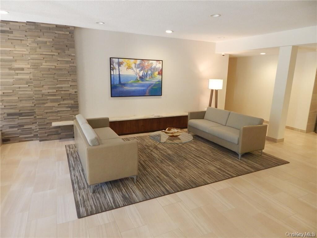 Property Photo:  414 Benedict Avenue 1D  NY 10591 