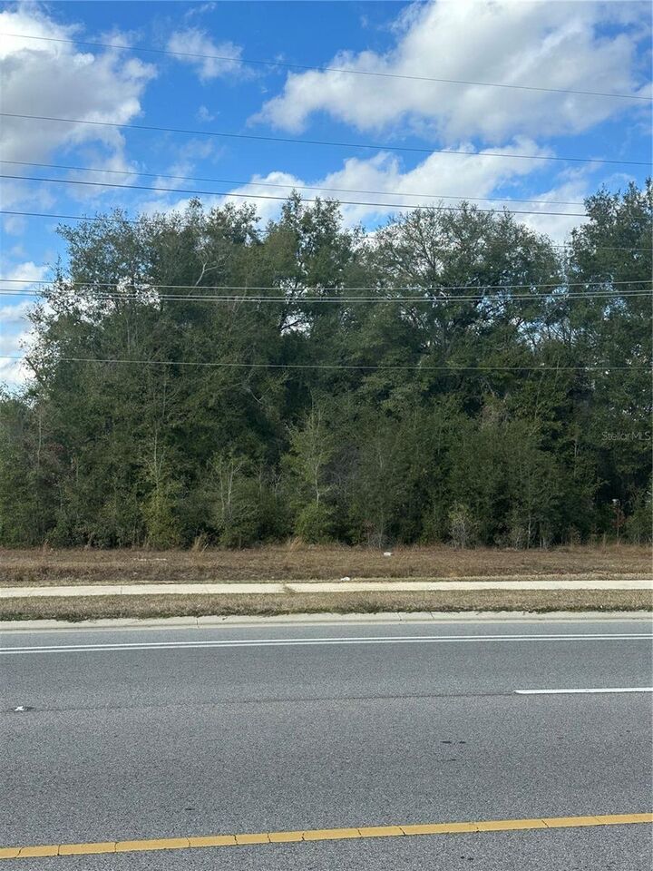 Property Photo:  1276 State Road 20  FL 32148 