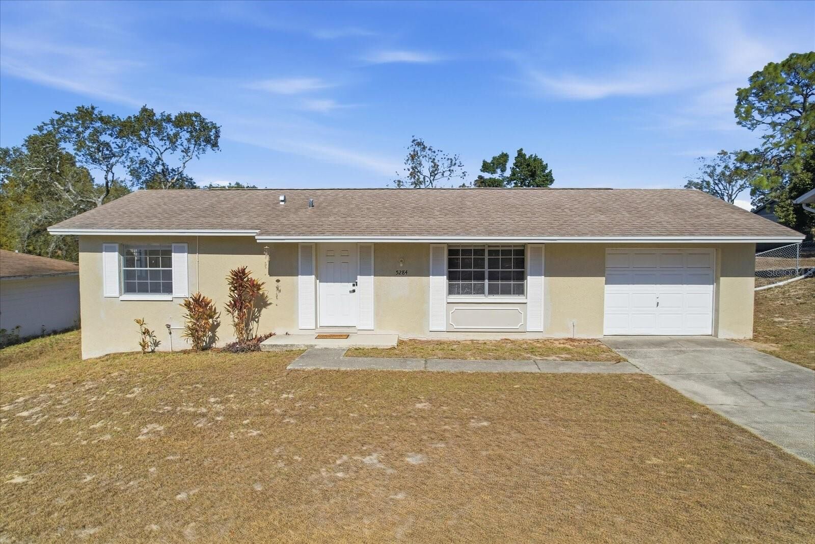 Property Photo:  5284 Springwood Road  FL 34609 