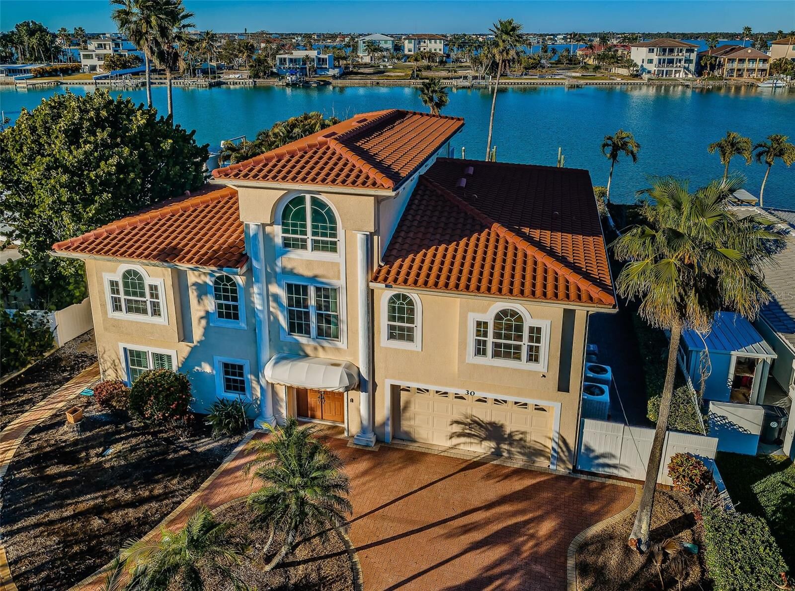 Property Photo: 30 Dolphin Drive FL 33706