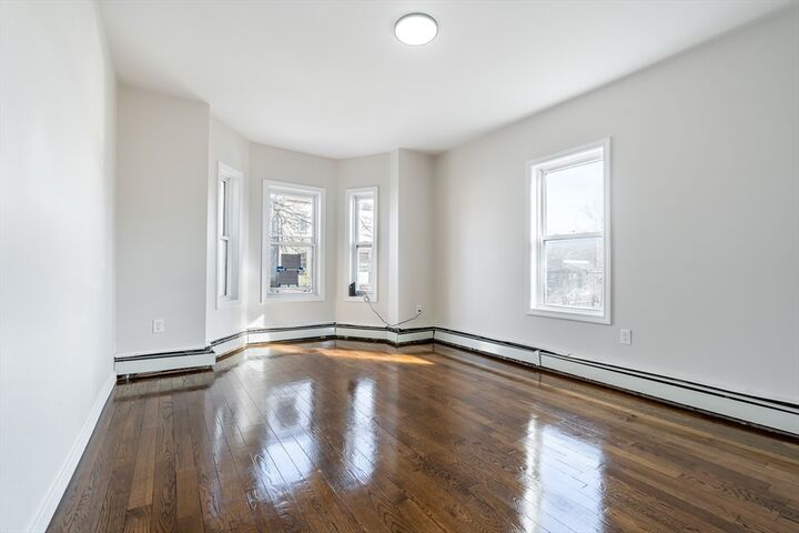 Property Photo:  23 Courtland St 1  MA 02145 