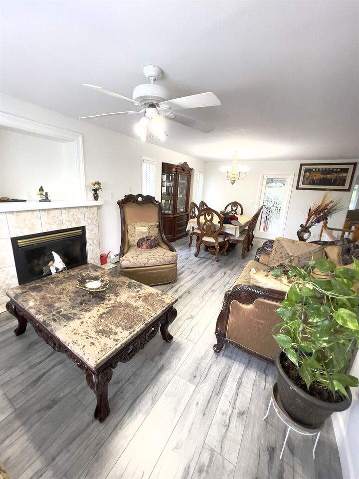 Property Photo: 31638 Harmony Court BC V2T 6S6
