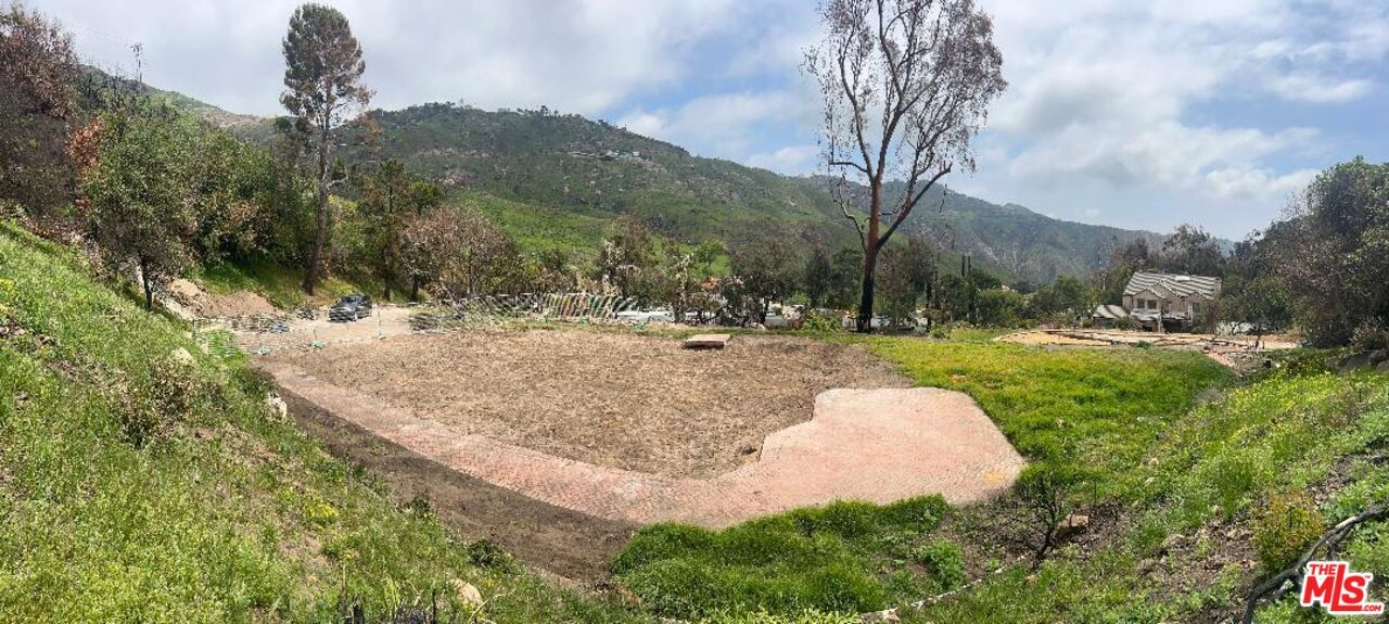 Property Photo:  23442 W Copacabana St  CA 90265 