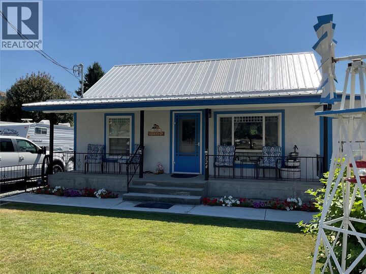 Property Photo: 324 Hartland Avenue BC V0H 1M0